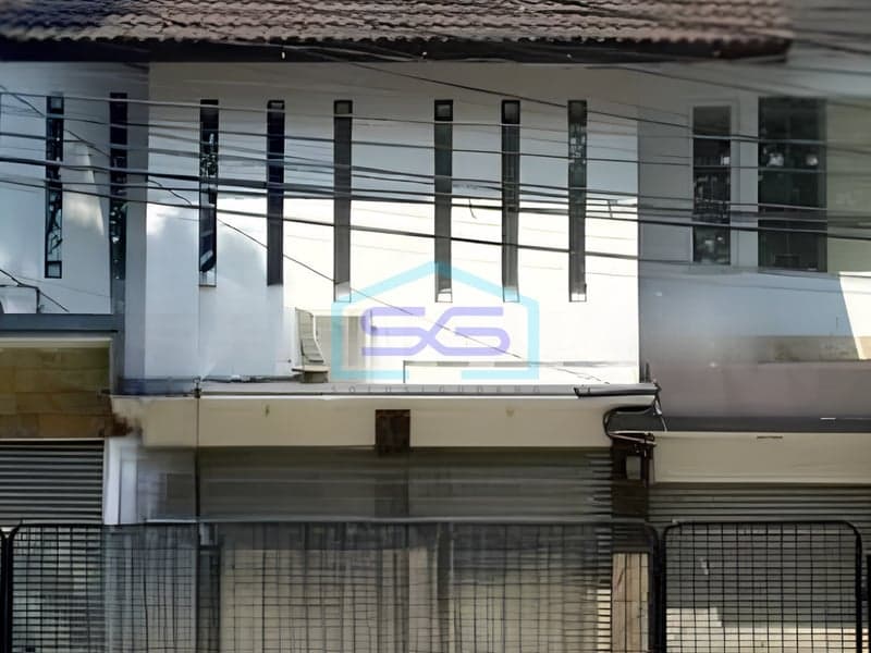 Disewakan Ruko Mewah 2 Lt di Pusat Bisnis Main Road Burangrang Kota Bandung LB 300m2