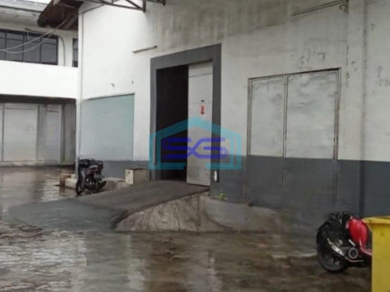 Disewakan Gudang Luas Bangunan 450 m² Lokasi Strategis di Pluit Jakarta Utara