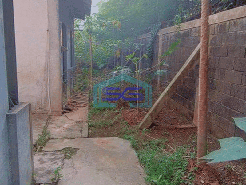 Dijual gudang besar 3000m2 di Pasar Kemis