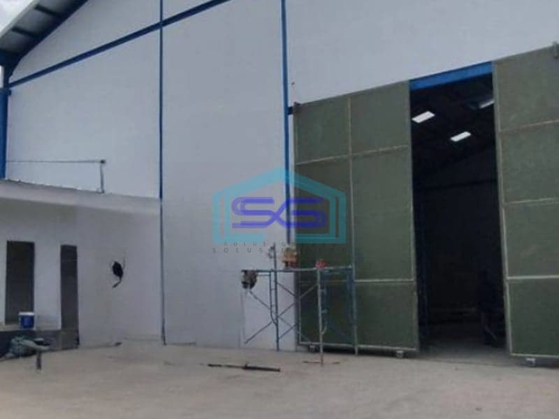 Disewakan Gudang Ada Kantor Akses Container di Cipondoh Tangerang Luas Bangunan 650 m²