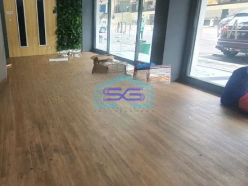Disewakan Ruko Luas Tanah  111 m² Lokasi di Grogol Jakarta Barat
