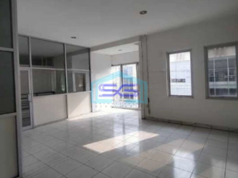 Disewakan Gudang Siap Huni 300m2 Di Cipondoh Tangerang Luas 312m2
