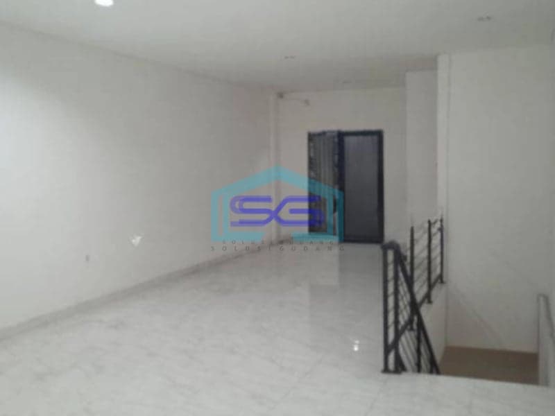 Disewakan Ruko 2 Lantai Siap pakai Kemang Jakarta Selatan LB 167m2