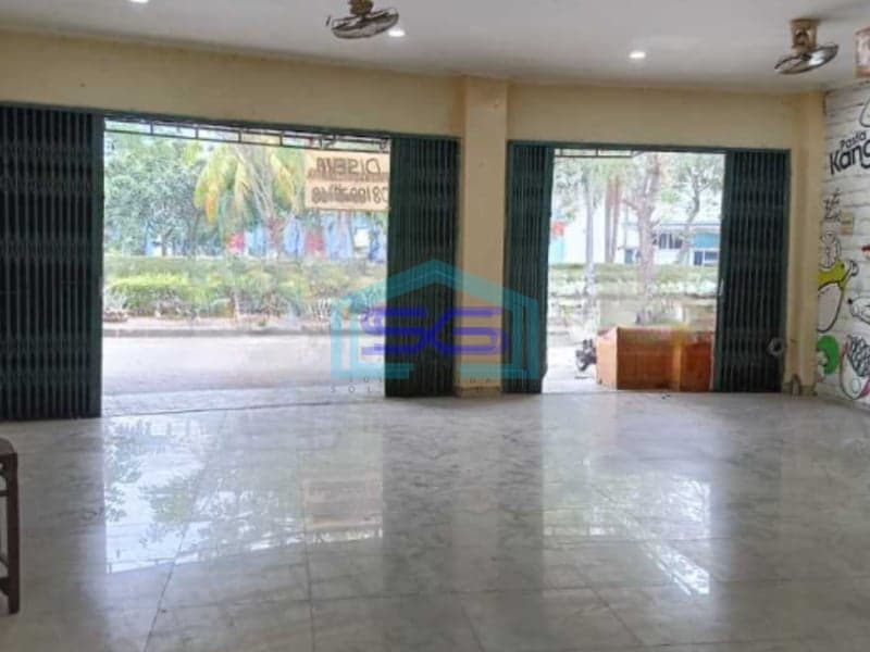 Disewakan Ruko Luas Tanah 130 m² Lokasi di Jakarta Barat