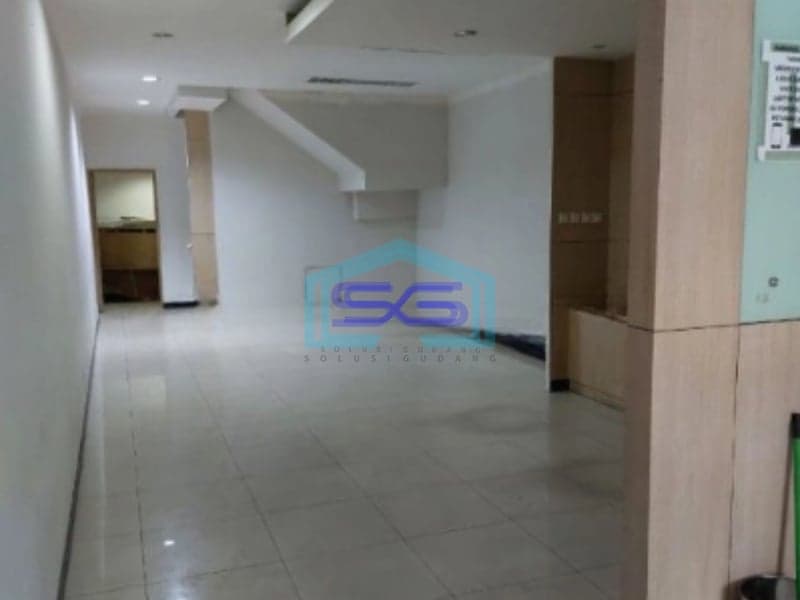 Dijual Ruko Sudah Renovasi Luas Bangunan 300m2 Lokasi di Muara Karang Jakarta Utara