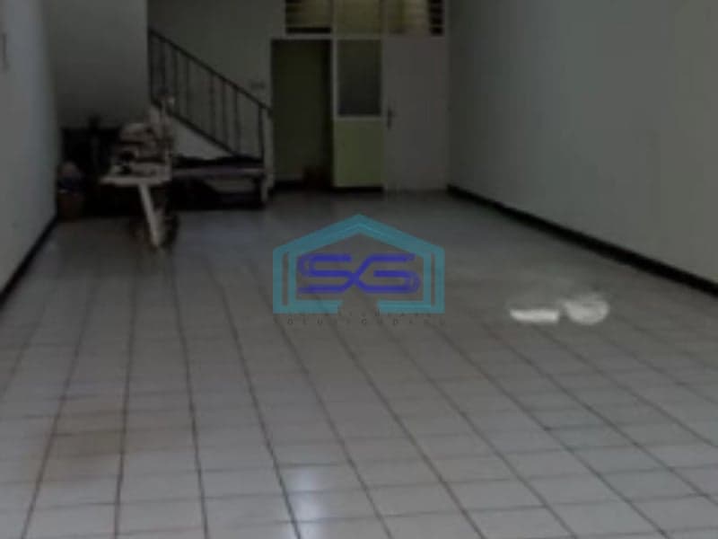 Dijual Ruko Perkantoran Taman Kebon Jeruk Jakarta Barat Sudah Renovasi HGB LB 290m2