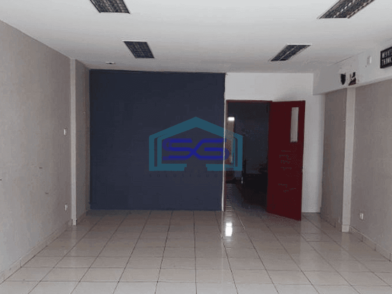 Disewakan Ruko di Kebon Jeruk, Jl. Perjuangan Jakarta Barat LB 273m2