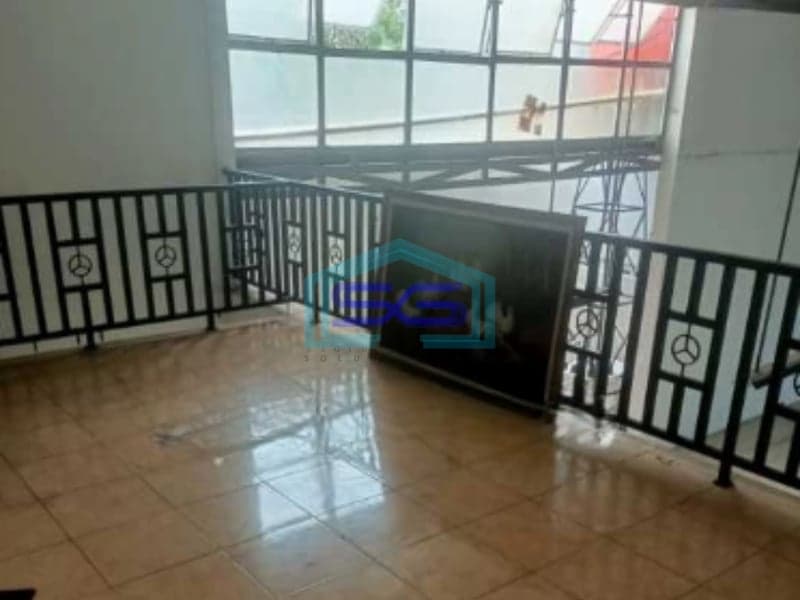 Disewakan Ruang Usaha Ex Showroom di Bekasi Luas Bangunan 400m2