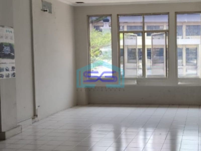 Disewakan Ruko 4 Lantai Panglima Polim Parkir Luas Jakarta Selatan LB 224m2