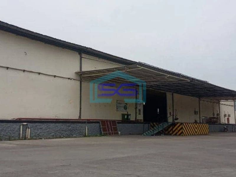 Disewakan Gudang  Siap Pakai Tinggi Dari Jalanan Anti Banjir Ceilingnya Tinggi di Pulo Gadung Jakarta Timur