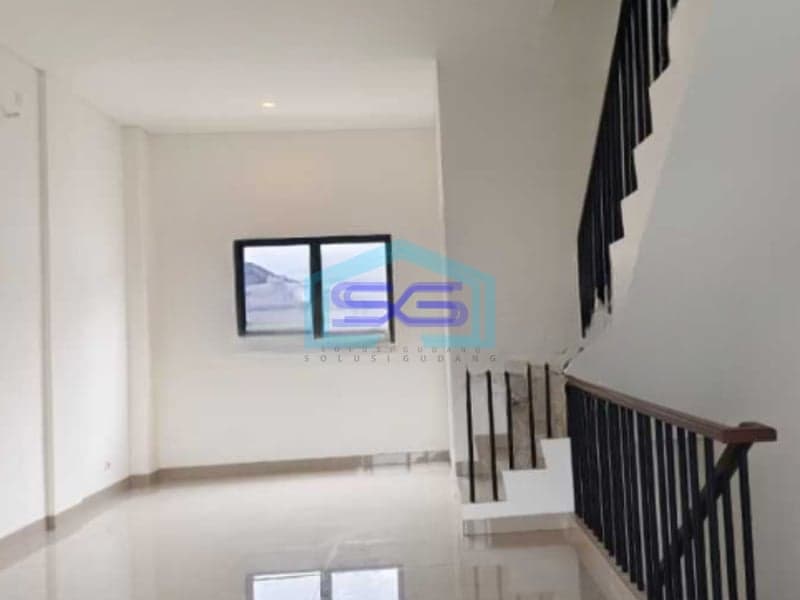 Disewakan Ruko 3 Lantai Luas Bangunan  147 m² di Tangerang Selatan