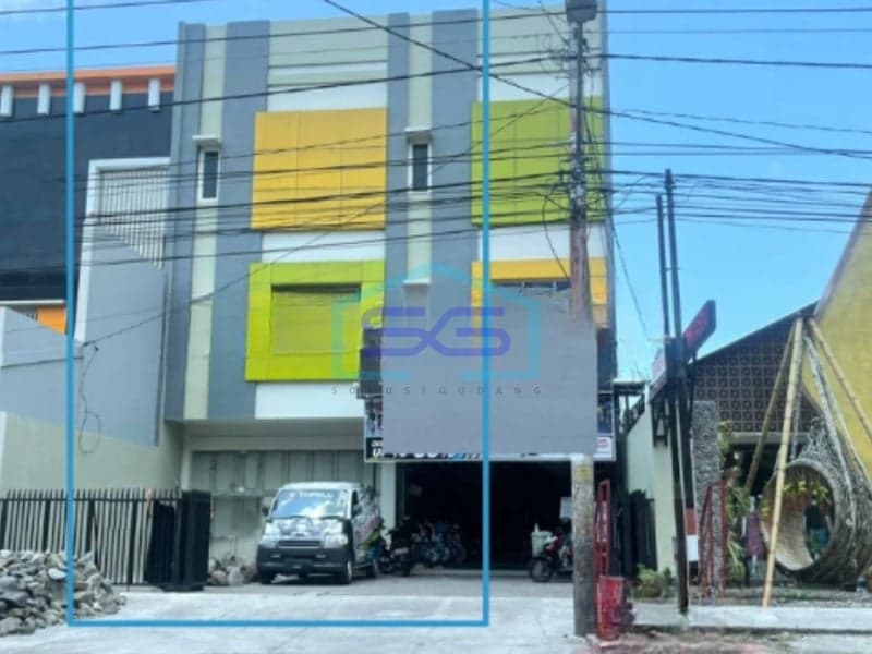 Disewakan Ruko Strategis Kawasan Bisnis di Jl. Veteran, Serengan Solo Jawa Tengah LB 240m2