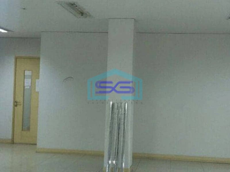 Disewakan Ruko 3 Lantai Siap Pakai Jln. Sudirman Bandung LB 450m2