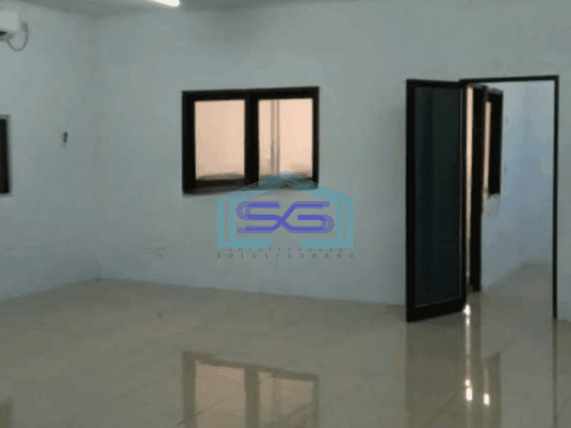 Disewakan Gudang Ada Kantor Luas Bangunan  600 m² di Gading Serpong Tangerang