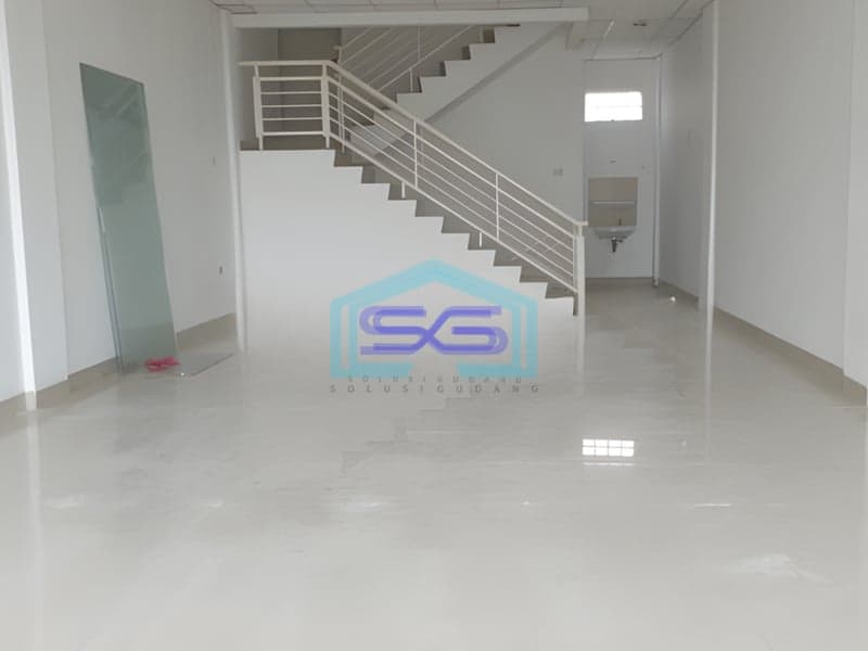 Disewakan Ruko Dengan Parkiran Luas Strategis di Sunter Jakarta Utara LB 300m2