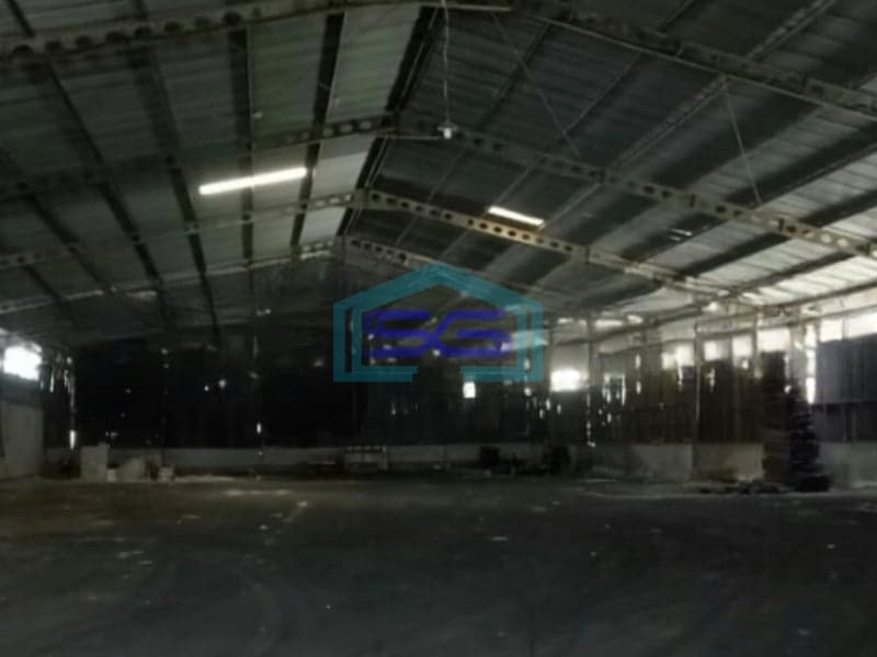 Disewakan Gudang Luas Tanah 2550 m² Lokasi Tidak Banjir di Margomulyo Surabaya