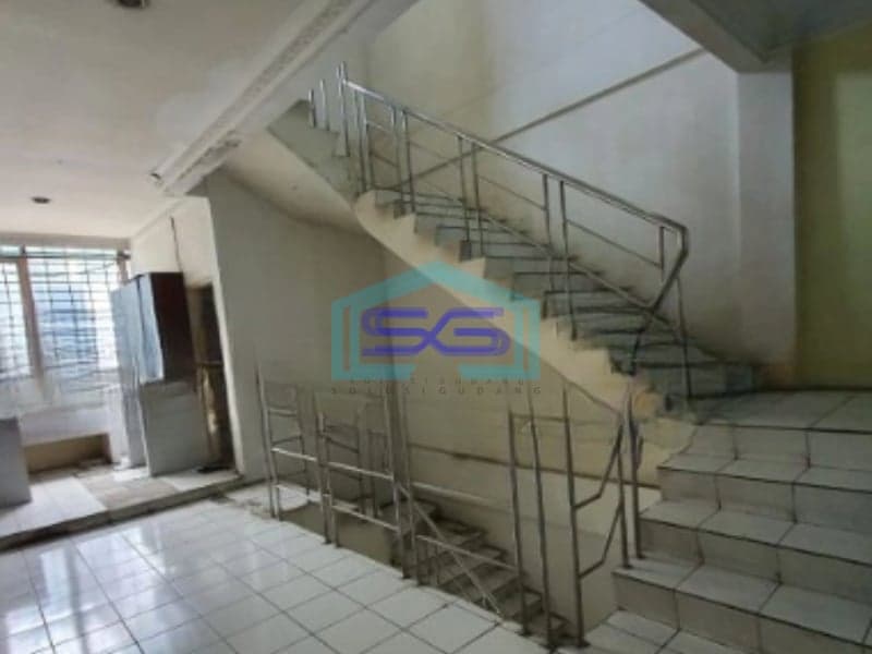 Dijual Ruko Luas Bangunan 300 m² Lokasi Pluit Jakarta Utara