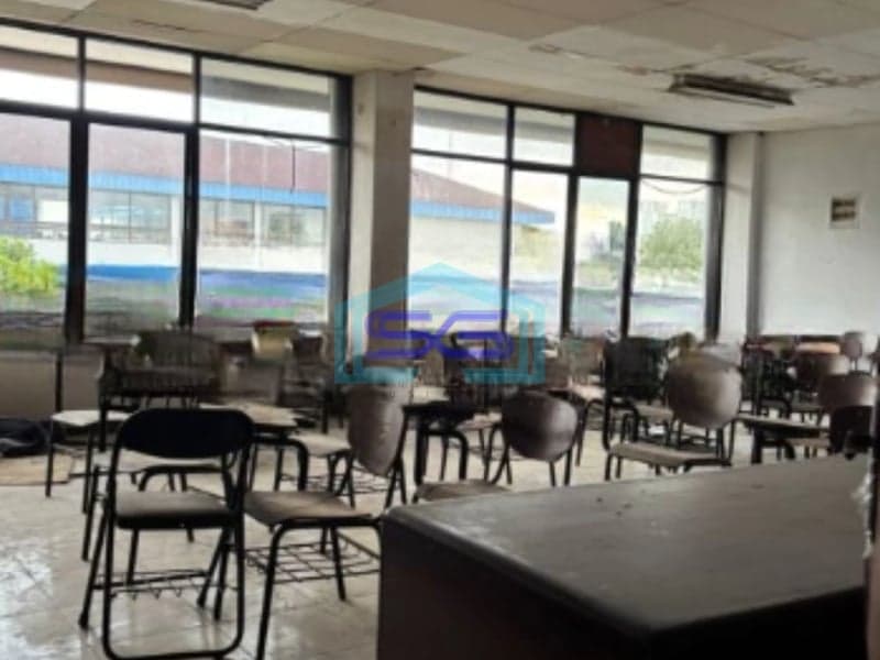 Disewakan Kantor Luas Bangunan  350 m² Lokasi Bebas Banjir di Jakarta Timur