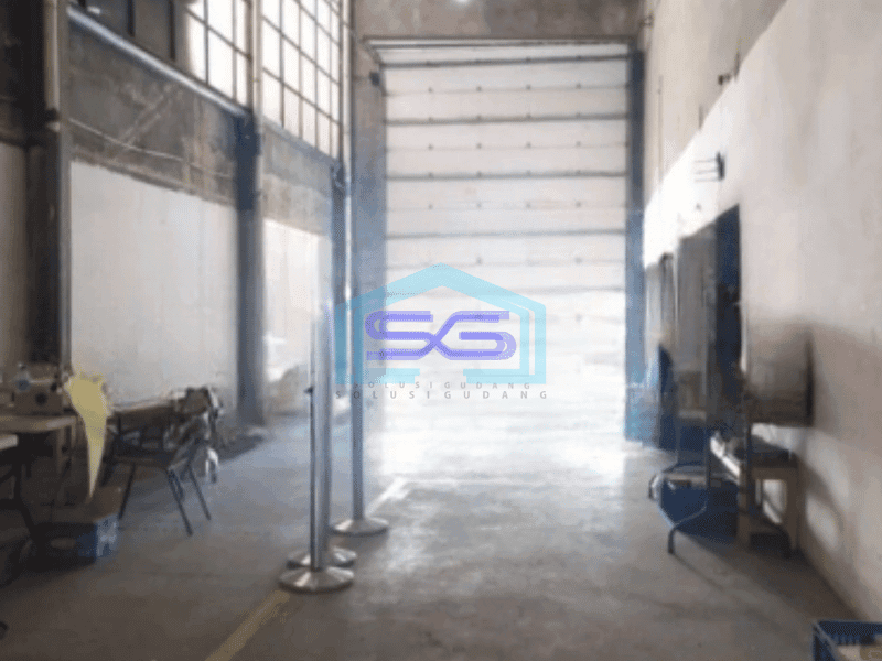 Dijual Gudang Akses Container 40 Feet Luas Bangunan 4000 m² di Serpong Tangerang Selatan