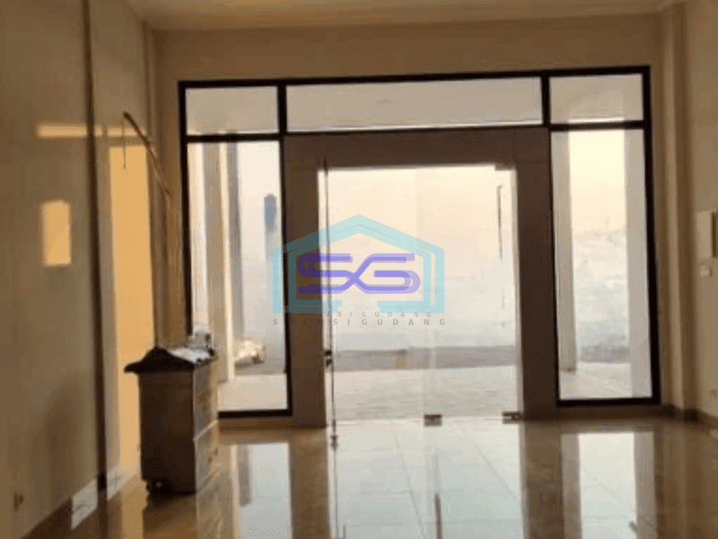Disewakan Ruko Baru 3 Lantai Luas Bangunan  194 m² di Bekasi