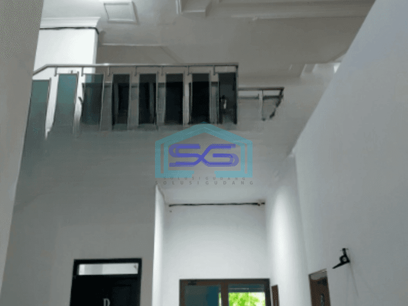 Dijual Gedung Kantor 2 Lantai Luas Tanah  563 m² di Banjarsari Solo