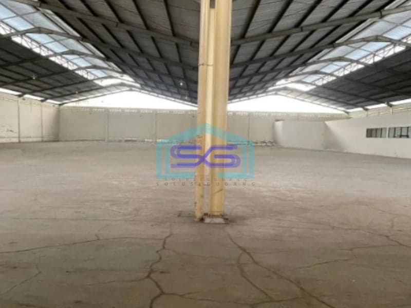 Disewakan Gudang soekarno Hatta Main road Bandung Luas Bangunan  2600 m²