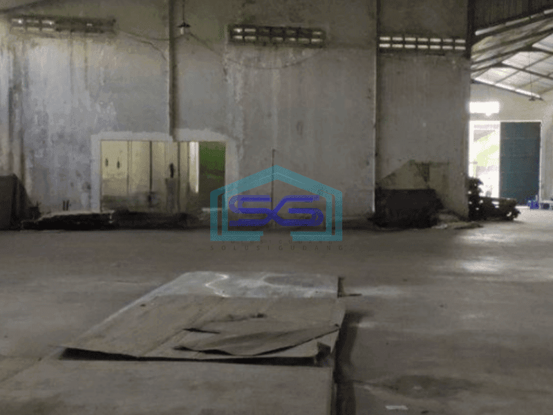 Disewakan Gudang Ada Kantor Luas Bangunan  1250 m² Akses Container 40 Feet di Krian Sidoarjo