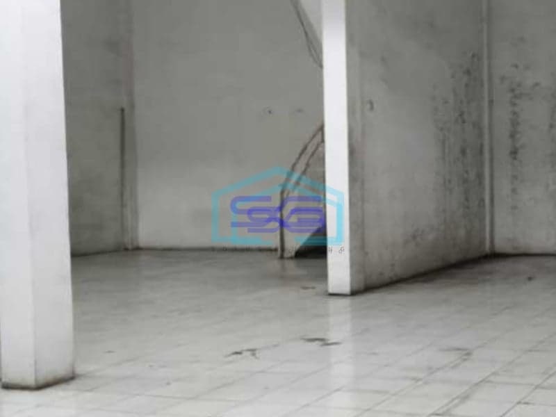 Disewakan Ruko 2 Lantai Luas Tanah 154 m² Lokasi di Jakarta Timur