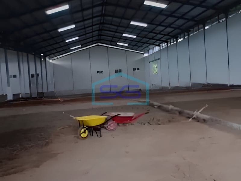 Disewakan Gudang Luas Bangunan 3700 m² Lokasi Bebas Banjir di Serang