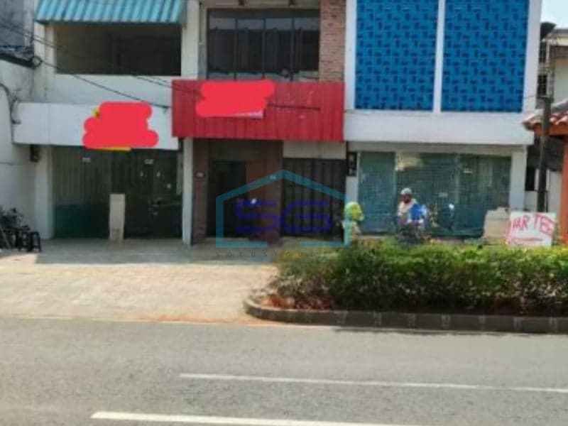 出售：位于雅加达南部葛芒地区的2层商铺，占地面积564平方米