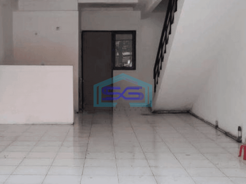 Disewakan Ruko Hadap Jalan Raya Sangat Strategis di Serpong Utara Tangerang Selatan