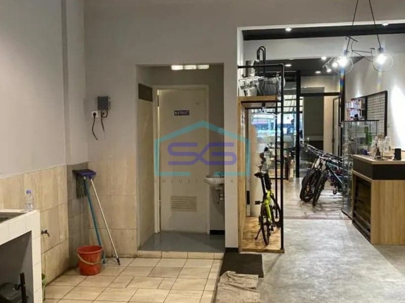 For Sale: Strategic 2.5-Story Shophouse in Kota Baru Parahyangan, Bandung, West Java