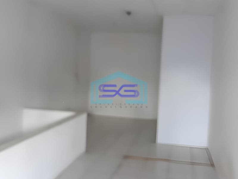 Disewakan Ruko Lokasi Strategis di Kebon Jeruk Jakarta Barat LB 196m2