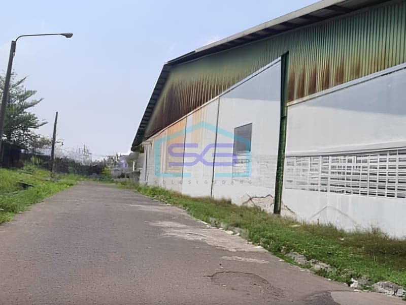 Productive and Ready-to-Use Warehouse for Rent in Batujajar, West Bandung, Building Area 4000 m²