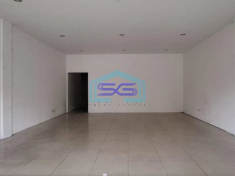 Disewakan Ruko 3 Lantai Dekat Pakuwon Mall COndong Catur Sleman Jogja Luas Bangunan  270 m²