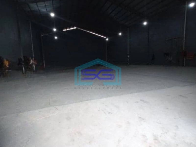 Disewakan Gudang Ada Kantor di Cipondoh Tangerang Luas Tanah 800 m²