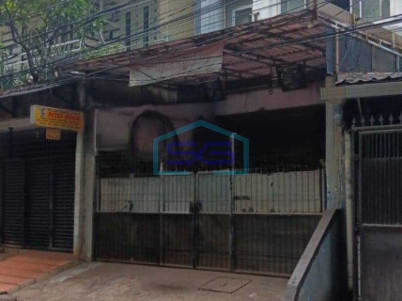 Auction Sale, Cheap Shophouse in Kelapa Gading, North Jakarta Land Area 104 m²