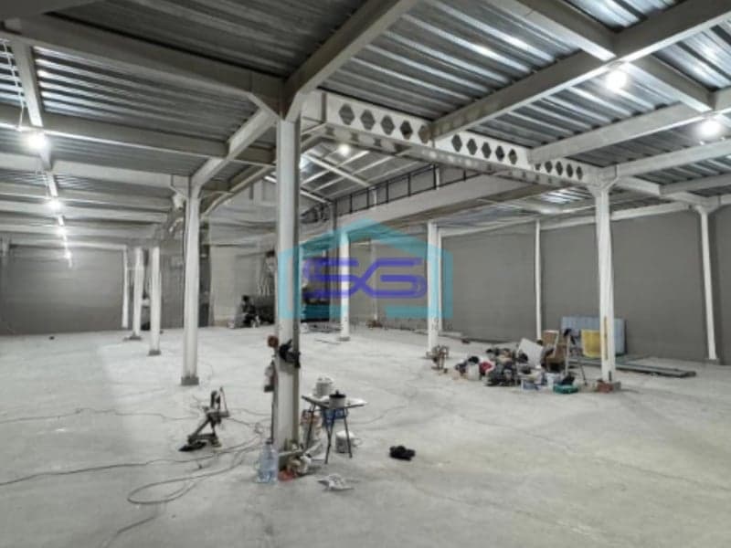 Disewakan Gudang Luas Bangunan 1200 m² Lokasi di Kapuk Kamal Jakarta Barat