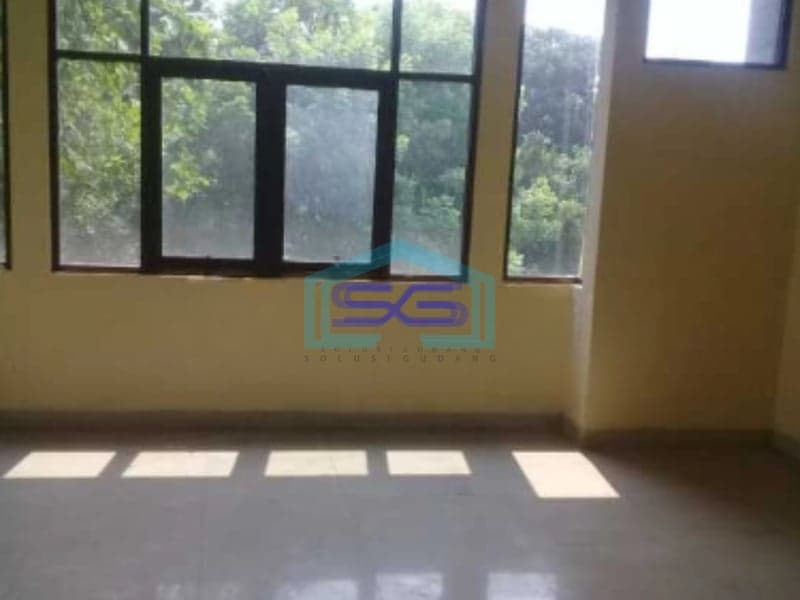 Disewakan Ruko Strategis di Cikutra Bandung Luas Bangunan  180 m²