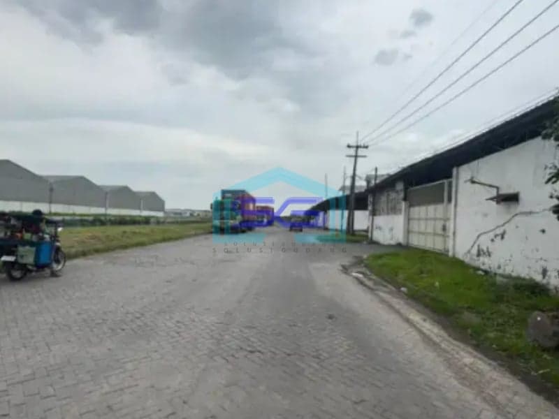 Disewakan Gudang Surimulia Margomulyo Surabaya Akses kontainer 40 Feet Sebelah tol LB 1000m2