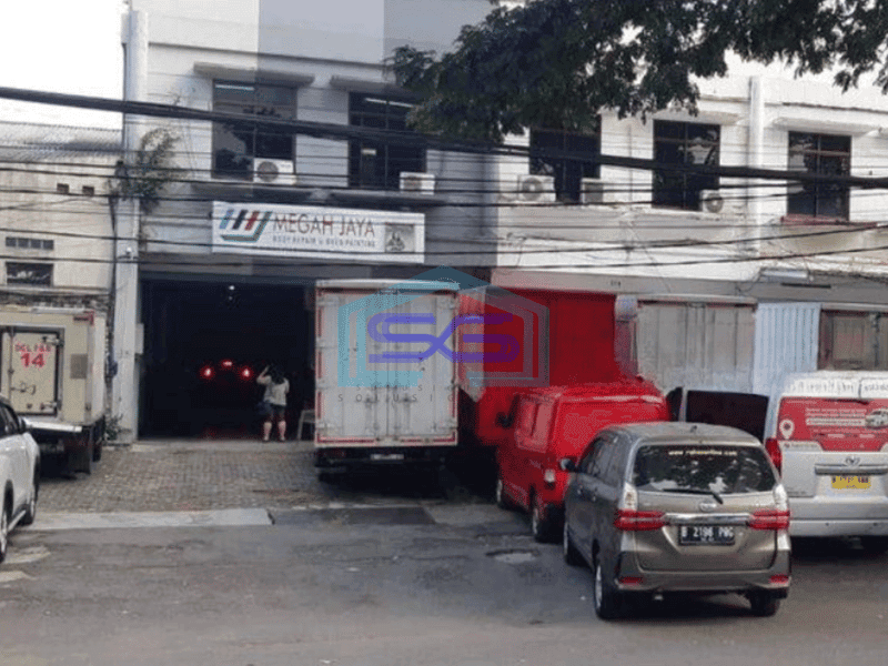 Dijual 4 Ruko Rendeng Harga Tanah di Bkr Mainroad Bandung Kota LB 2000m2