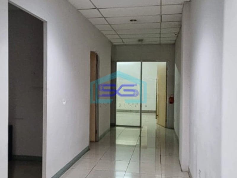 Disewakan Ruko 4 Lantai Dengan Lokasi Strategis Daerah Mampang Prapatan Jakarta Selatan LB 385m2