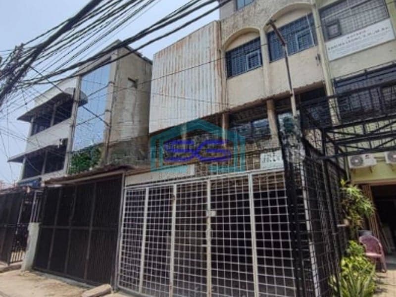 Disewakan Ruko Strategis Siap Pakai di Cideng Timur Jakarta Pusat LB 300m2