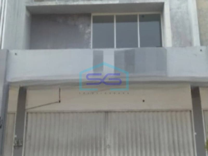 For Sale: 2-Story Shophouse, Building Area 184 m², Located in West Semarang