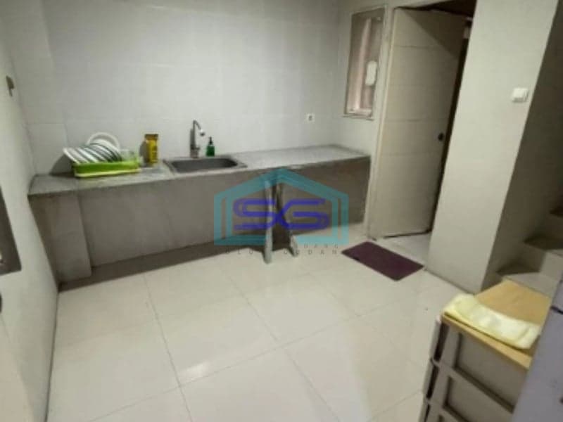 Dijual Ruko Luas Bangunan  320 m² Lokasi Bebas Banjir di Ngagel Surabaya