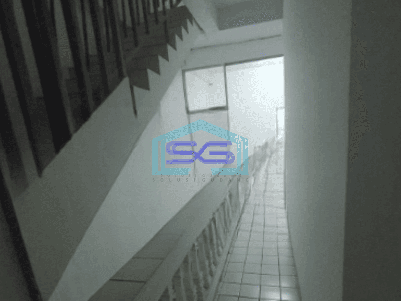 Dijual Ruko Luas Bangunan  220 m² di Tambora Jakarta Barat