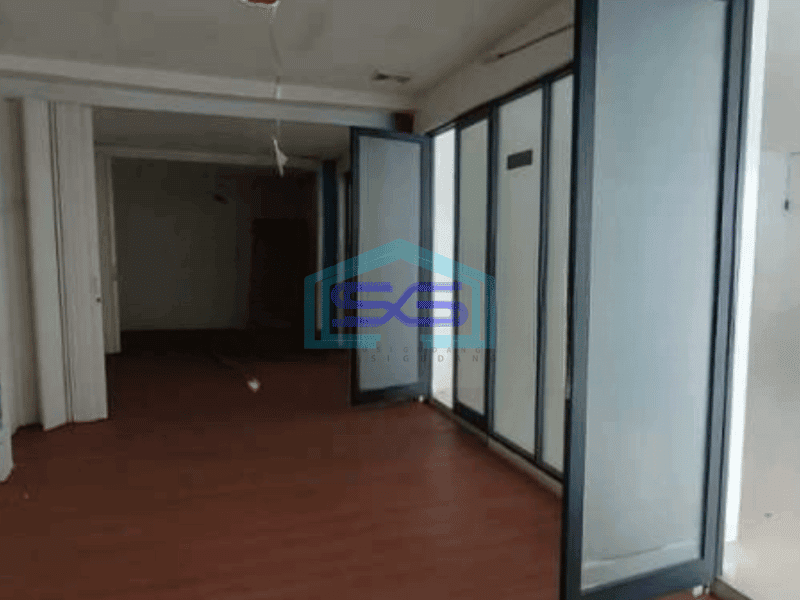 Disewakan Ruko 3 Lantai Luas Bangunan 650 m² di Cengkareng Jakarta Barat