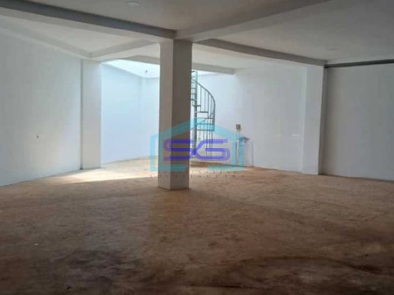 Dijual Ruang Usaha Baru Di Kota Baru Parahyangan Bandung Barat LB 600m2