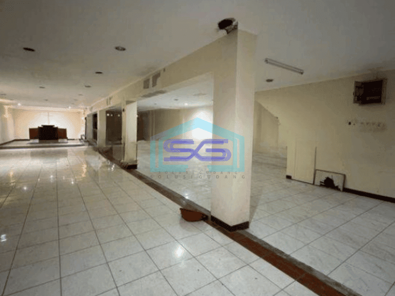 Disewakan Ruko 3 Lantai ( ada 2 Unit Bisa Gandeng ) di Cinere Jakarta Selatan Luas 100m2