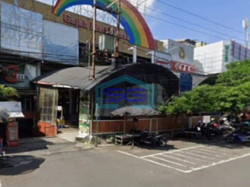 Dijual Ruko Bagus Bangunan 2 Lantai SHM di Daerah Klojen Malang